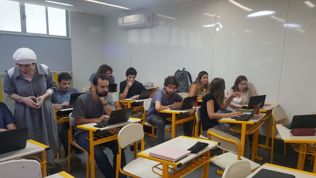 Equipe de Cultura Judaica em cursos de capacitação